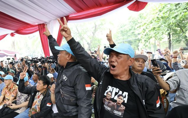 Nelayan Belawan Sumut Berbahagia Menemui Prabowo, Sampaikan Aspirasi untuk Kesejahteraan