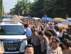 Ribuan Masyarakat Kepulauan Riau Bersemangat Menyambut Kedatangan Prabowo Subianto