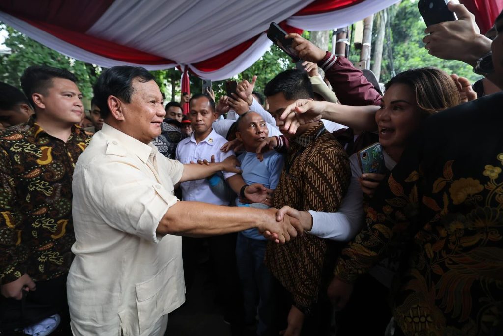 Setiap Berinteraksi dengan Rakyat, Energi Prabowo Terisi