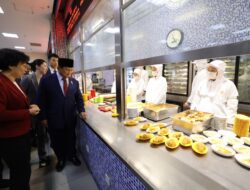 Prabowo Subianto Melihat Program Makan Siang di Sekolah Beijing Setelah Bertemu dengan PM dan Menhan China