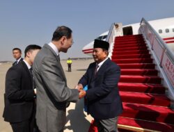 Prabowo Subianto Tiba di China untuk Bertemu dengan Xi Jinping, PM, dan Menhan China