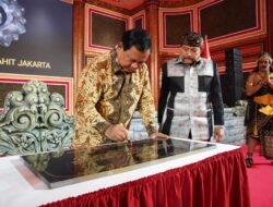 Prabowo Subianto Shows Gratitude for Efforts to Honor Indonesian Culture at Hendropriyono’s Birthday Celebration