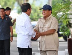 Prabowo Subianto Meets Jokowi at Halim Airport and Personally Wishes Him a Happy Birthday