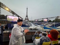 Prabowo Subianto Hadiri Opening Ceremony Olimpiade Paris 2024 dan Memberikan Semangat kepada Kontingen Indonesia