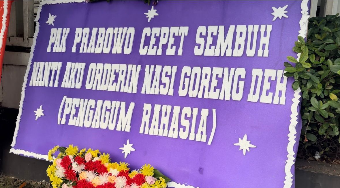 Prabowo Subianto Dapat Dukungan Karangan Bunga dari Warga dan Pejabat setelah Operasi di RSPPN Bintaro